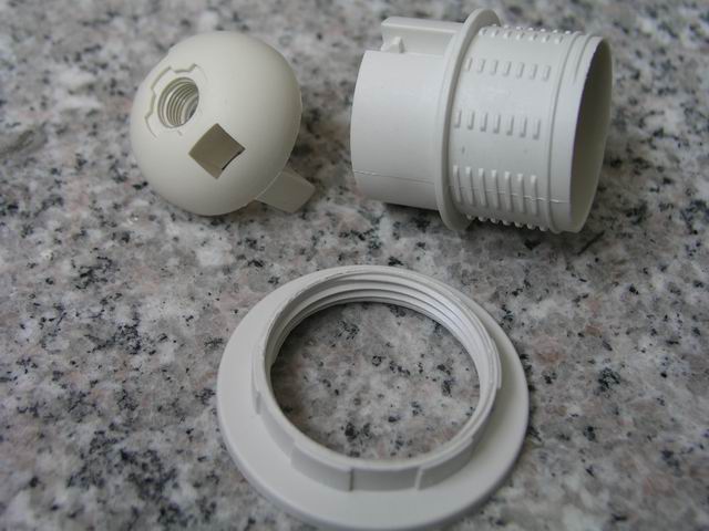(image for) E27 Plastic Lamp holder, with ring and cap - Click Image to Close
