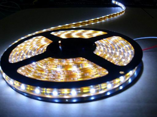 (image for) 24W SMD strip,300 LED (5 meter length) each rope, waterproof - Click Image to Close