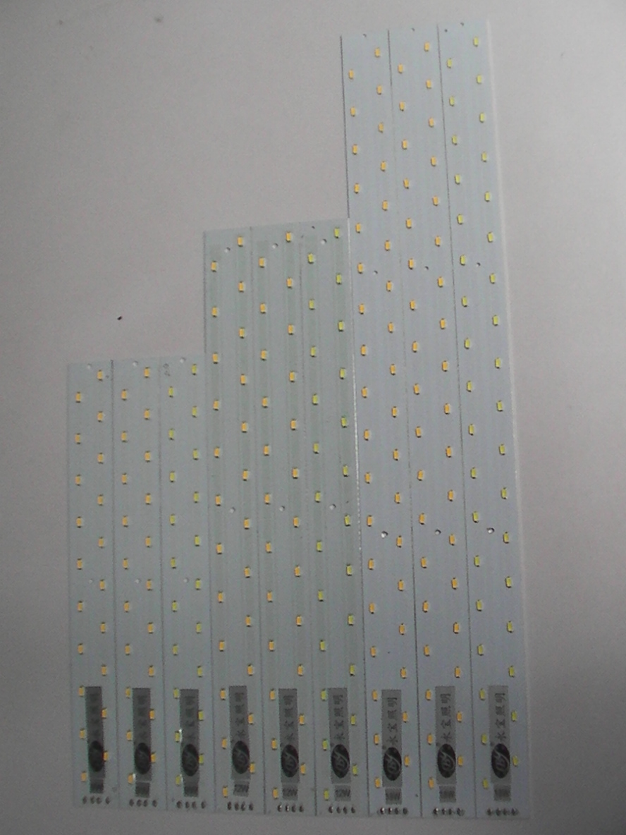 (image for) 12 watt 16.5" H type 2G11 led bulbs as 30 watt CFL replacement